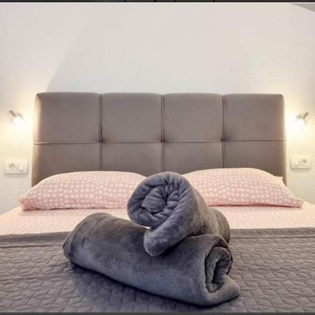 Bella Apartment Umag Exterior foto