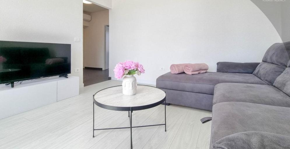 Bella Apartment Umag Exterior foto